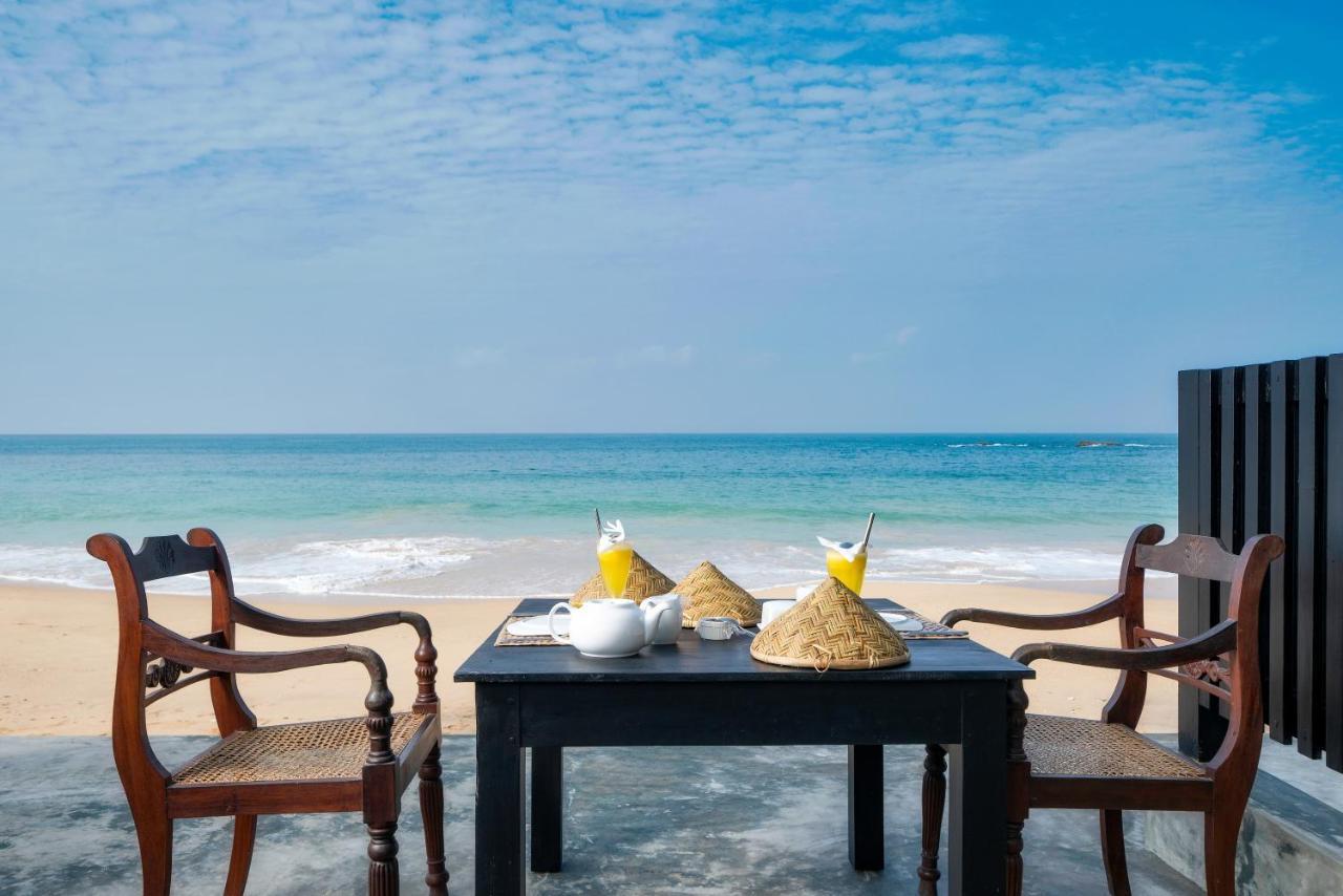 Blue Parrot Beach Villa Ambalangoda (Galle) Exterior foto