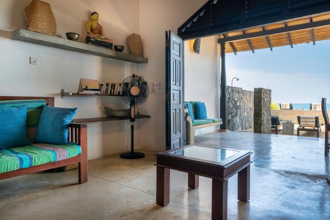 Blue Parrot Beach Villa Ambalangoda (Galle) Exterior foto