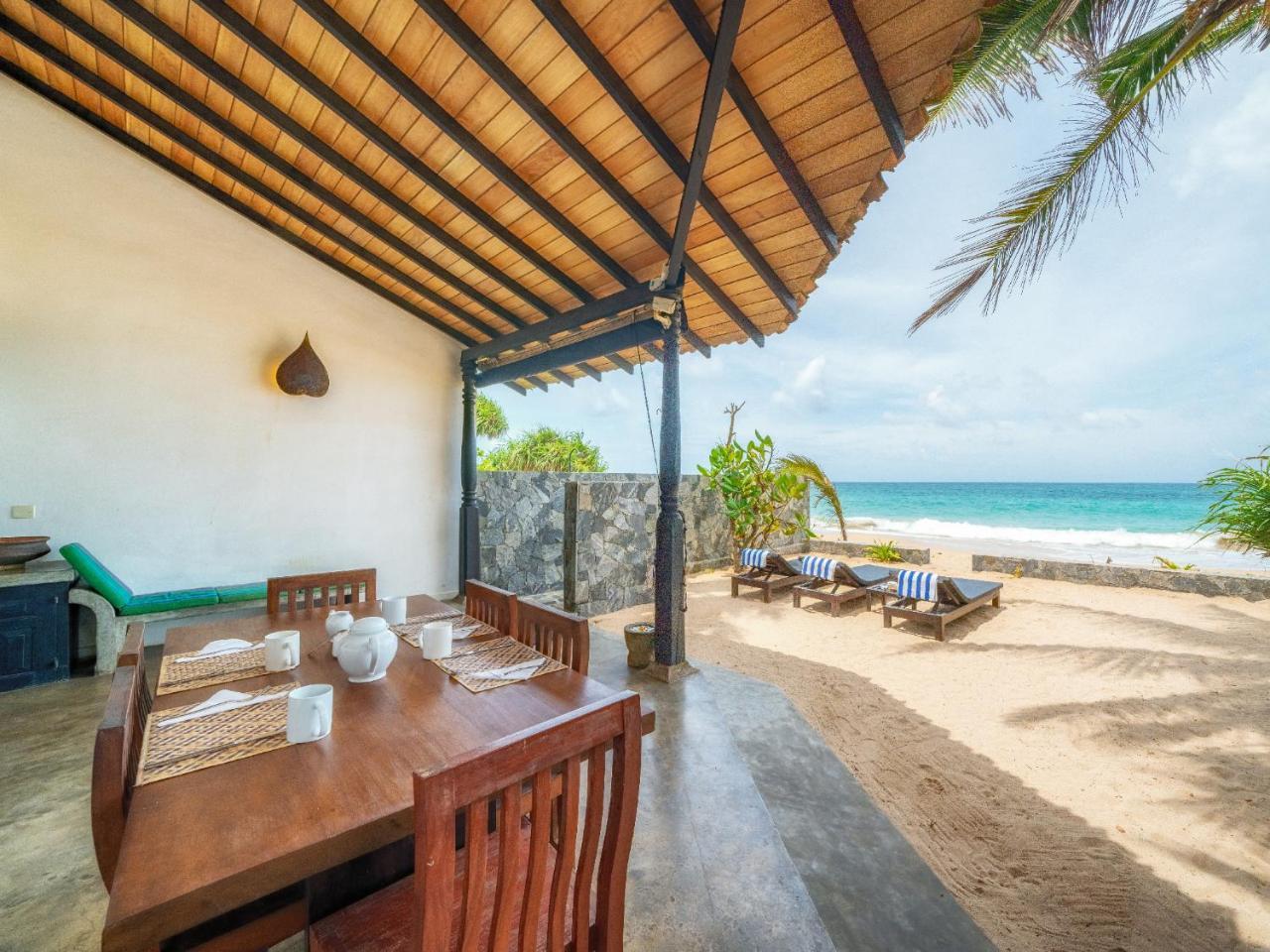 Blue Parrot Beach Villa Ambalangoda (Galle) Exterior foto